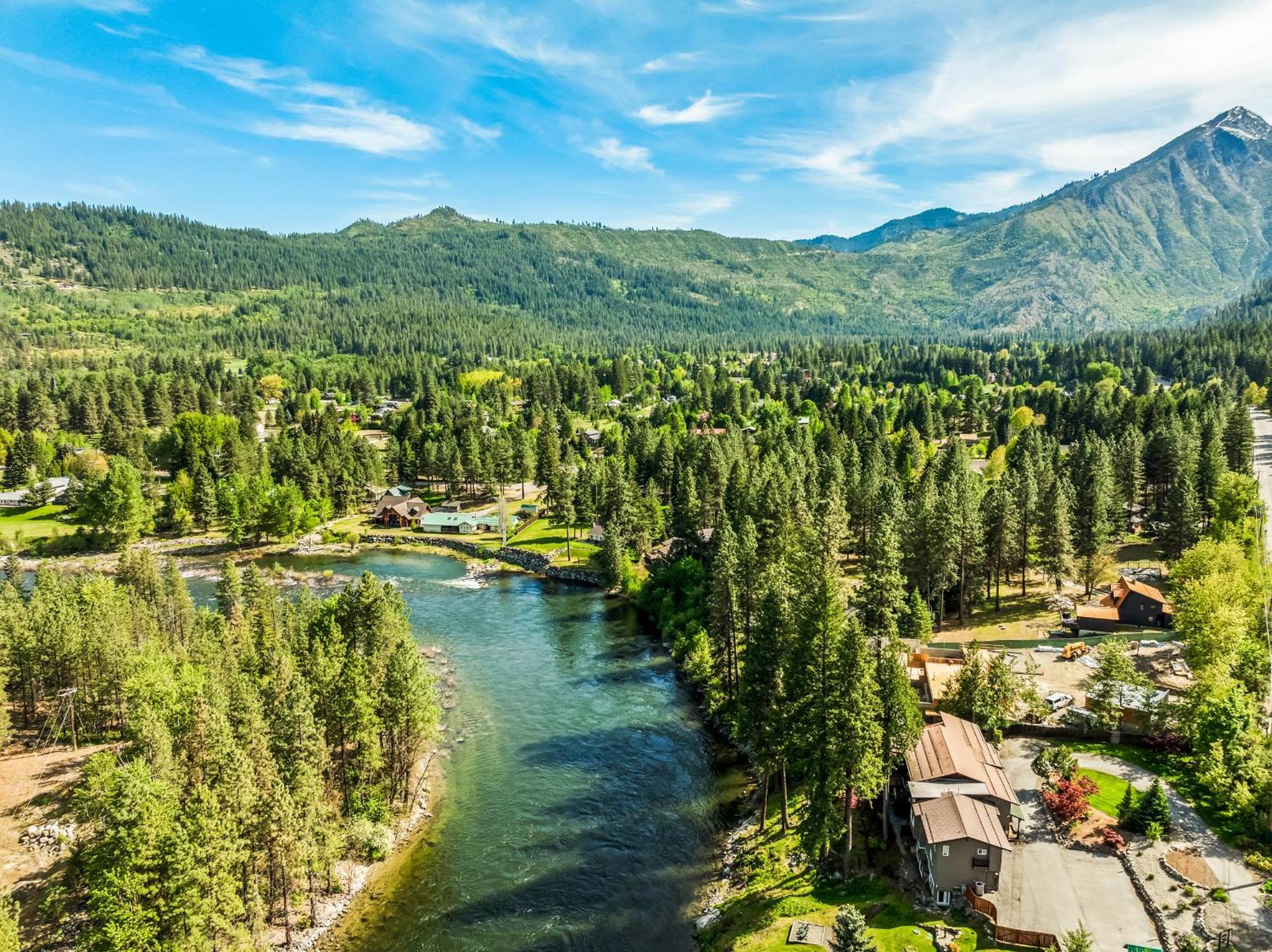 All Seasons River Inn Leavenworth Exterior photo